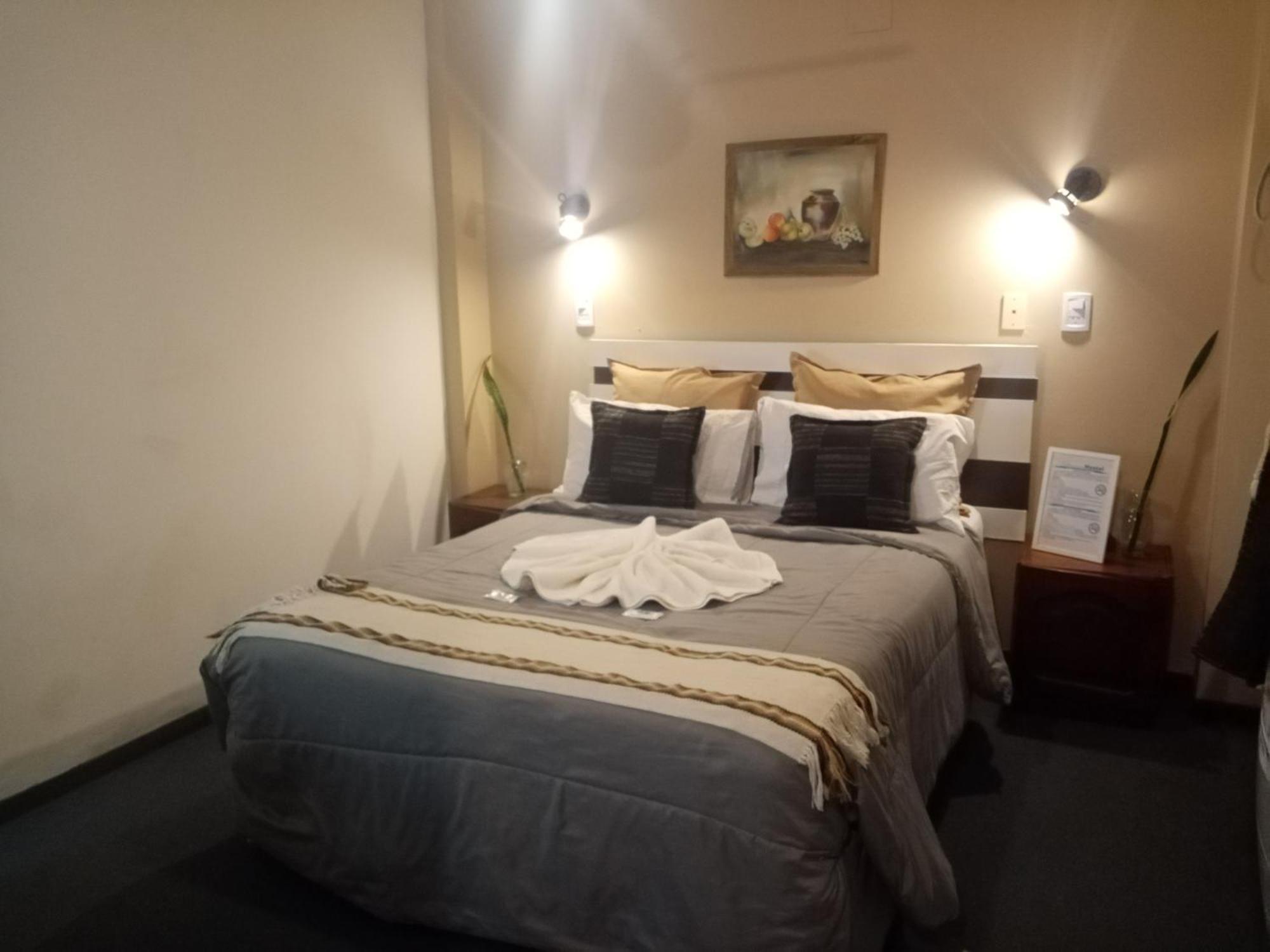 Hostel & Spa Mediterranea คอร์โดบา ภายนอก รูปภาพ